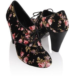 Velvet Floral Oxford Heels